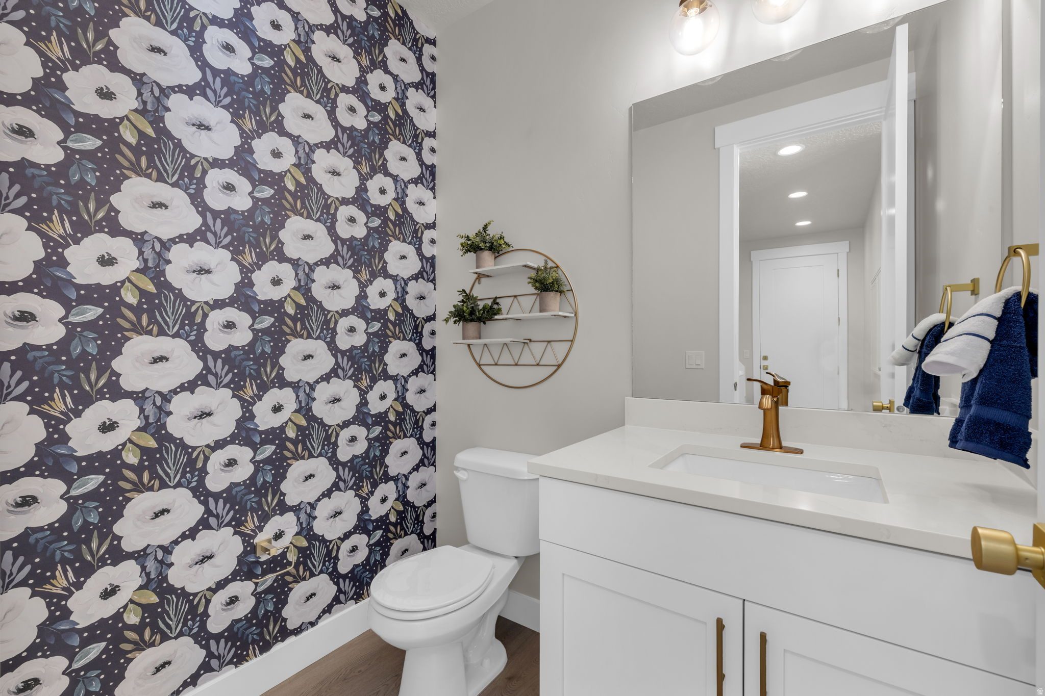 RC'S PARKWEST - Residential