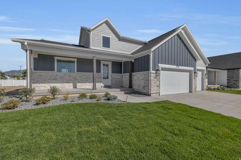Tiny photo for 2721 S ALLISON WAY, Syracuse, UT 84075 (MLS # 2132420)
