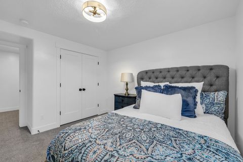 Tiny photo for 2721 S ALLISON WAY, Syracuse, UT 84075 (MLS # 2132420)