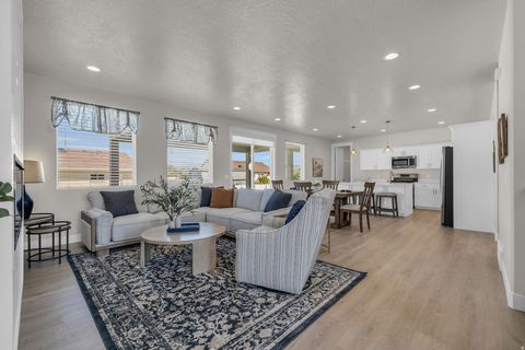 Tiny photo for 2721 S ALLISON WAY, Syracuse, UT 84075 (MLS # 2132420)