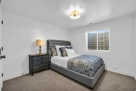 Tiny photo for 2721 S ALLISON WAY, Syracuse, UT 84075 (MLS # 2132420)