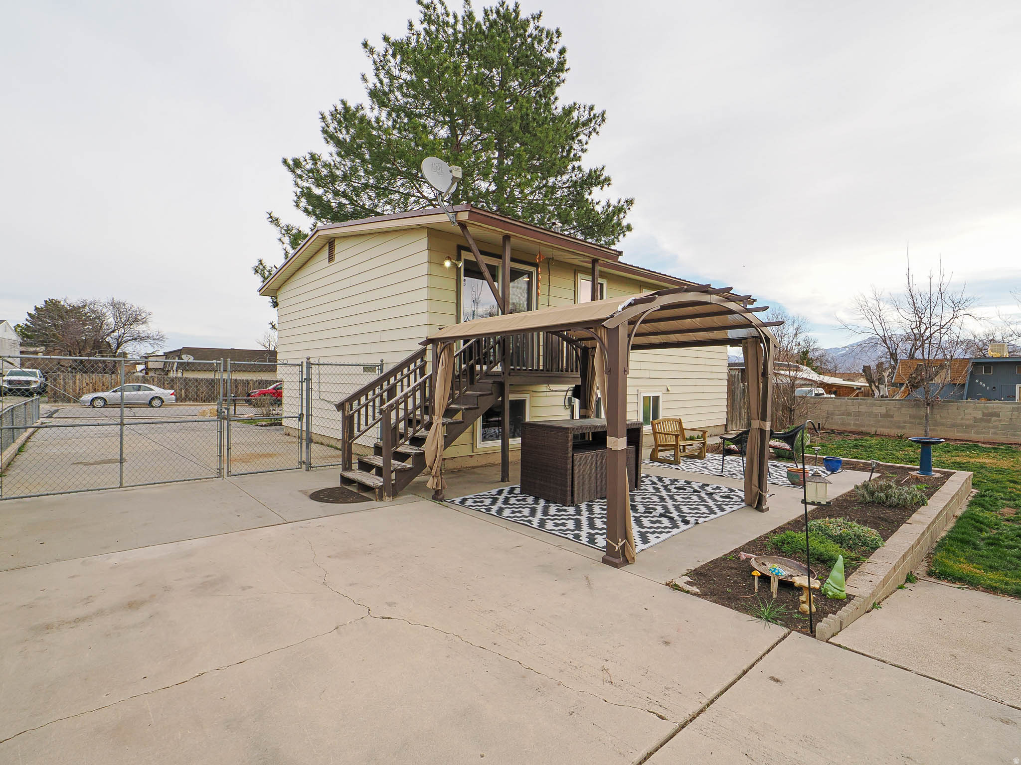 DIXIE VALLEY - Residential