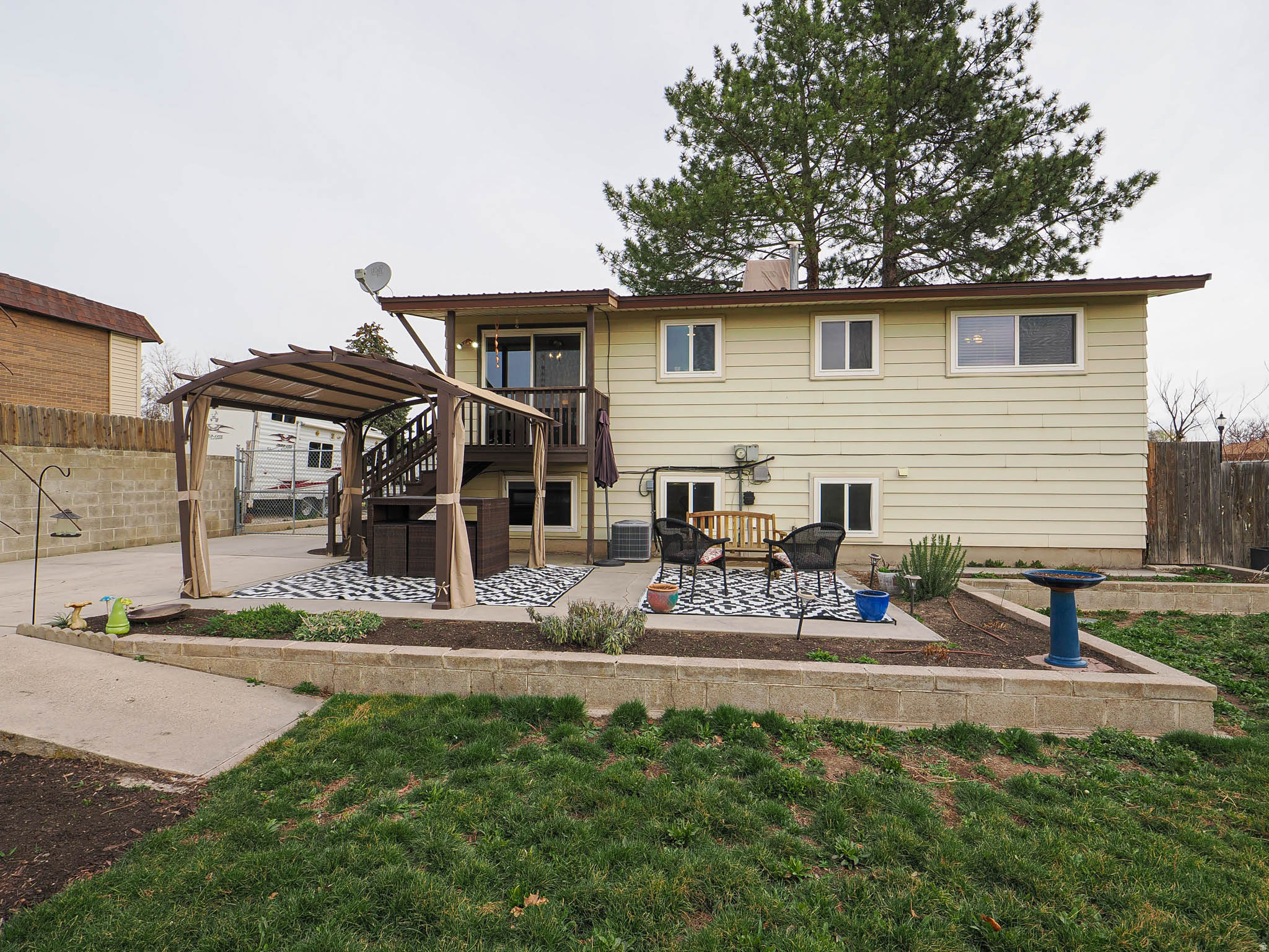 DIXIE VALLEY - Residential