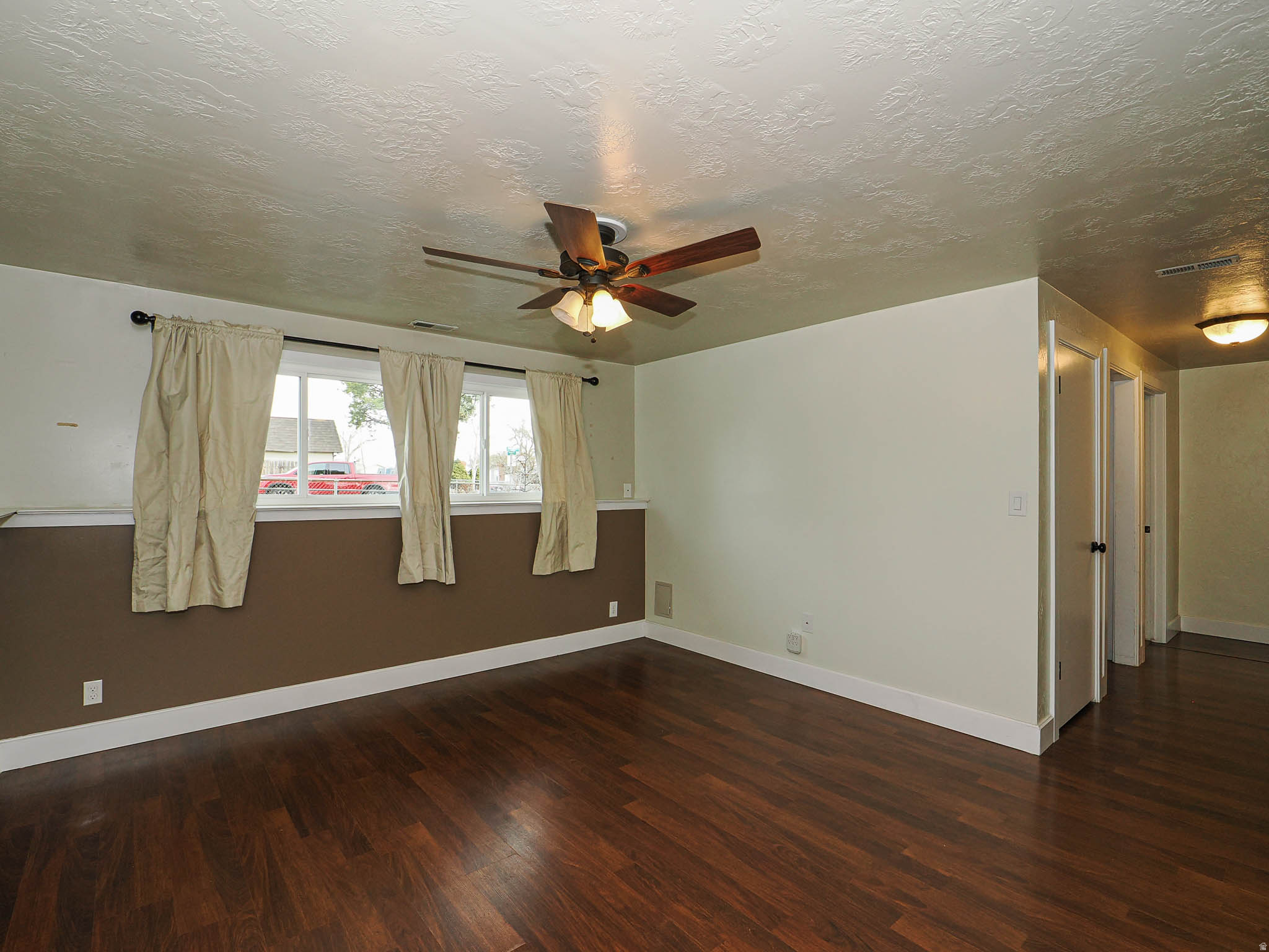 DIXIE VALLEY - Residential