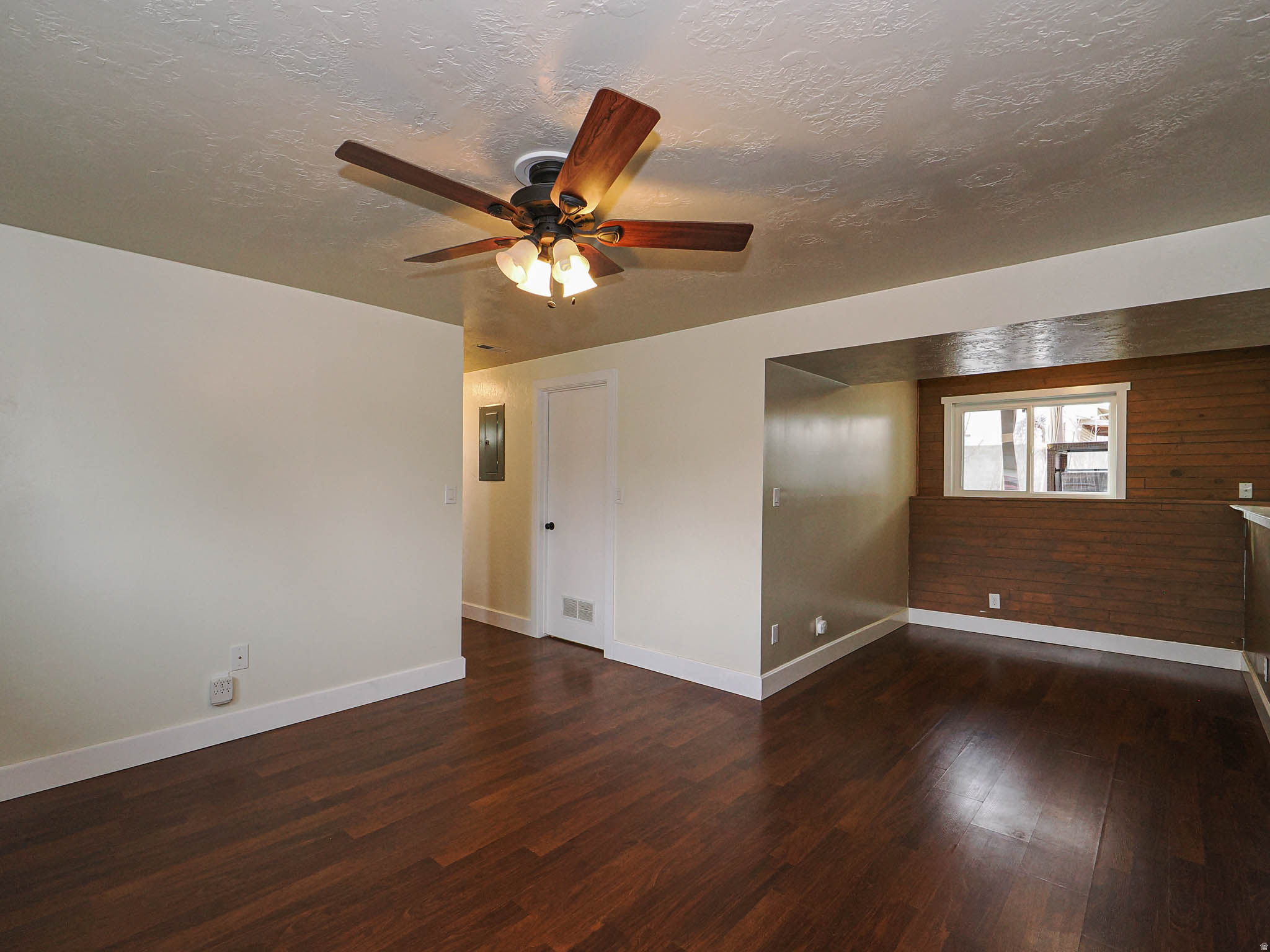 DIXIE VALLEY - Residential