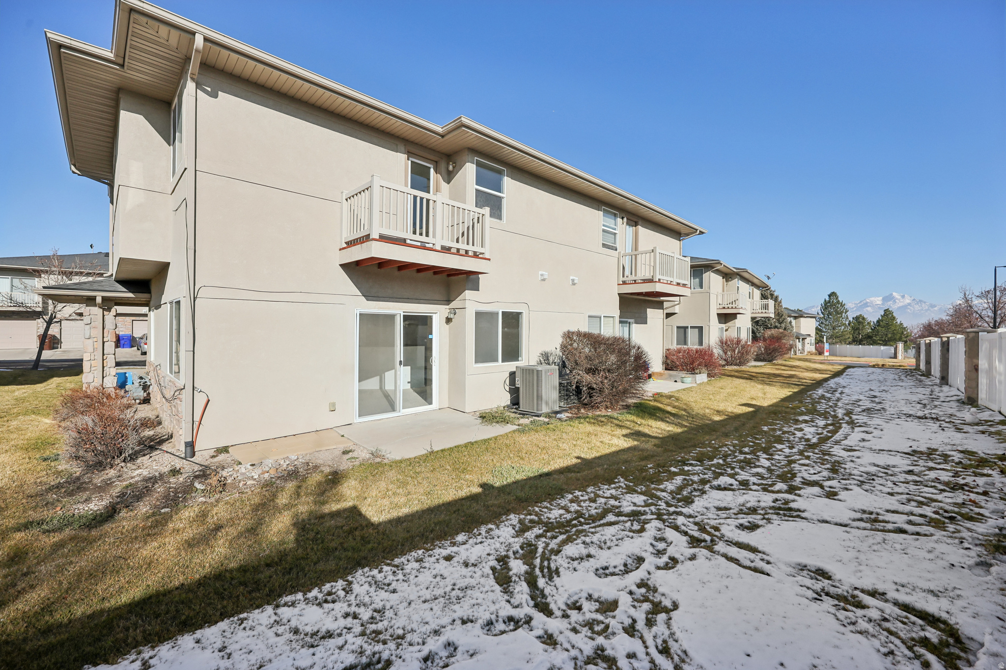 IVY SPRINGS CONDOMINIUM PHASE 4 - Residential