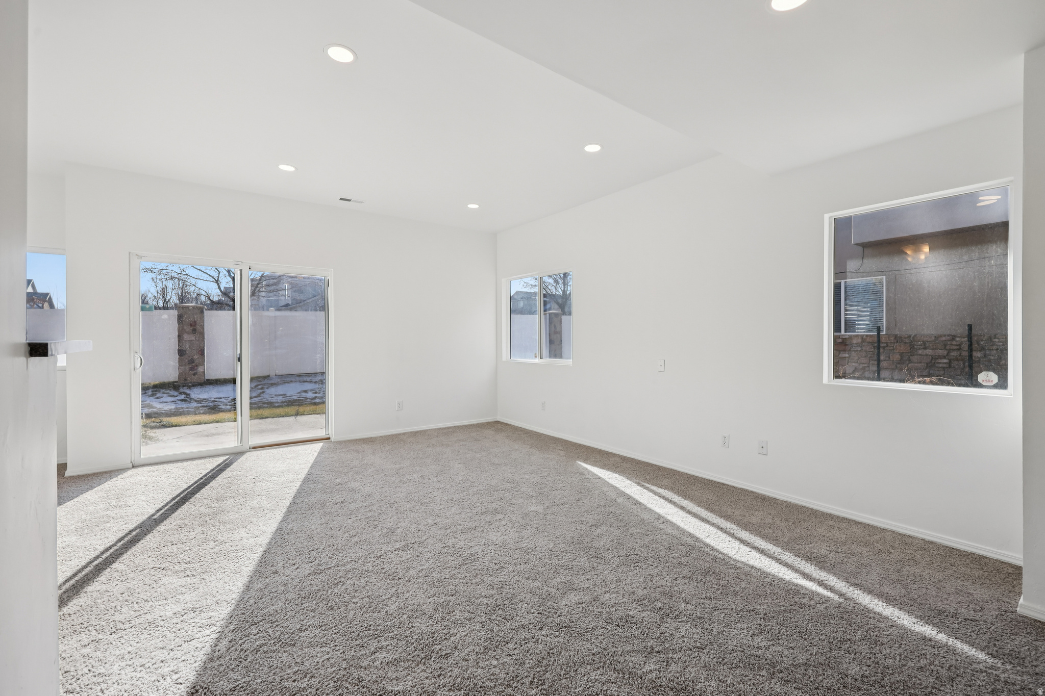 IVY SPRINGS CONDOMINIUM PHASE 4 - Residential