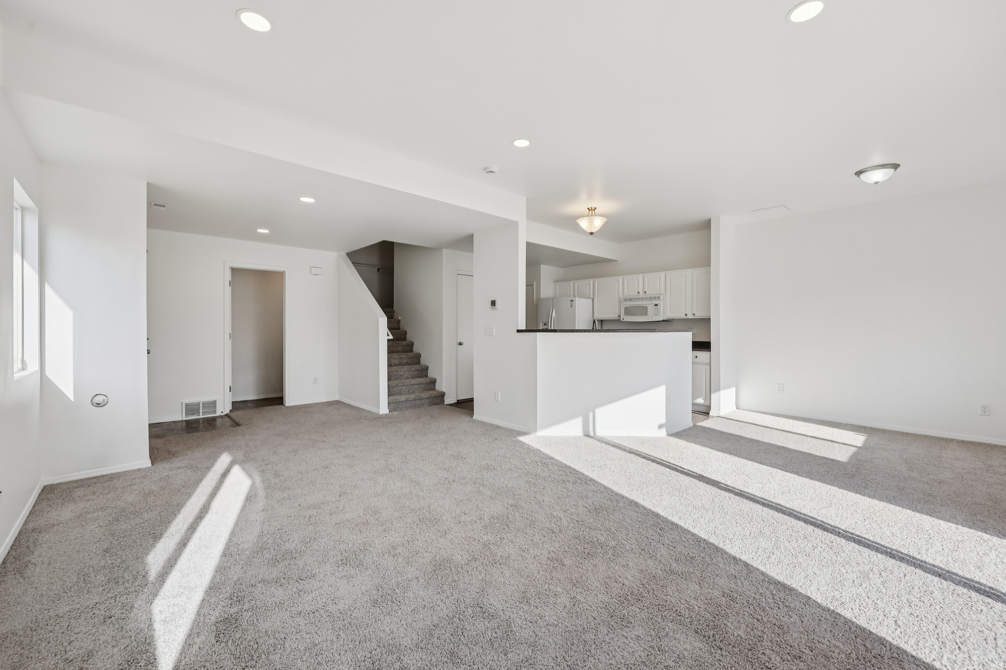 IVY SPRINGS CONDOMINIUM PHASE 4 - Residential