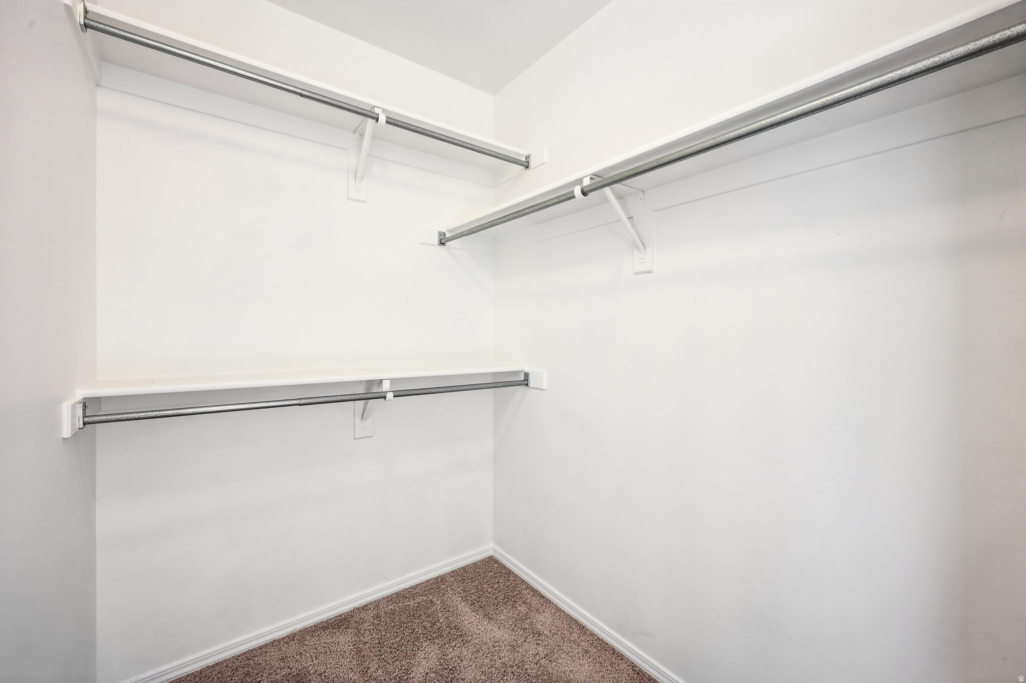 IVY SPRINGS CONDOMINIUM PHASE 4 - Residential