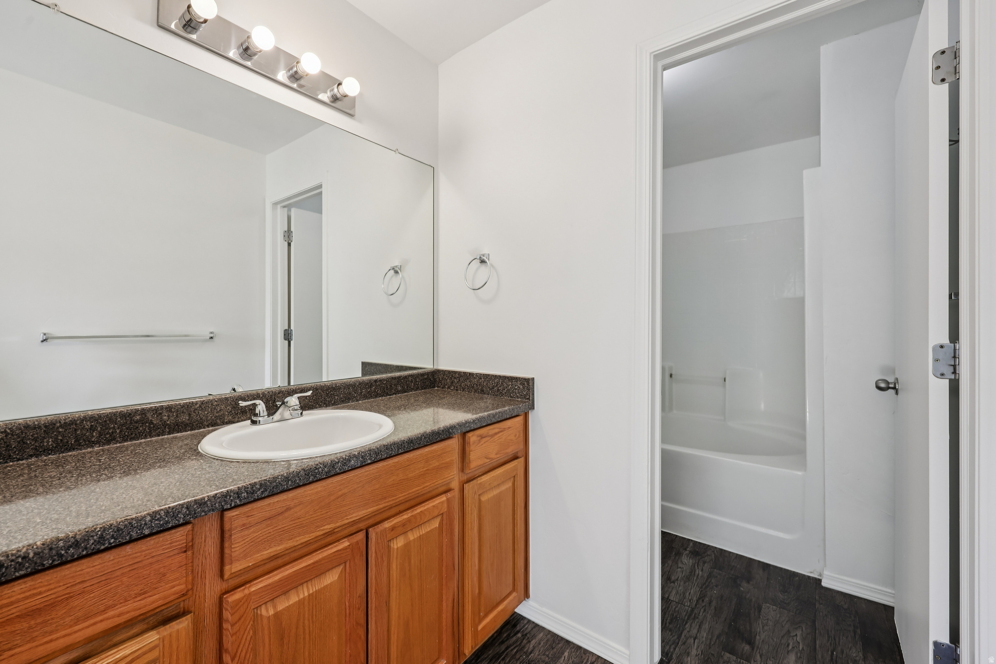 IVY SPRINGS CONDOMINIUM PHASE 4 - Residential