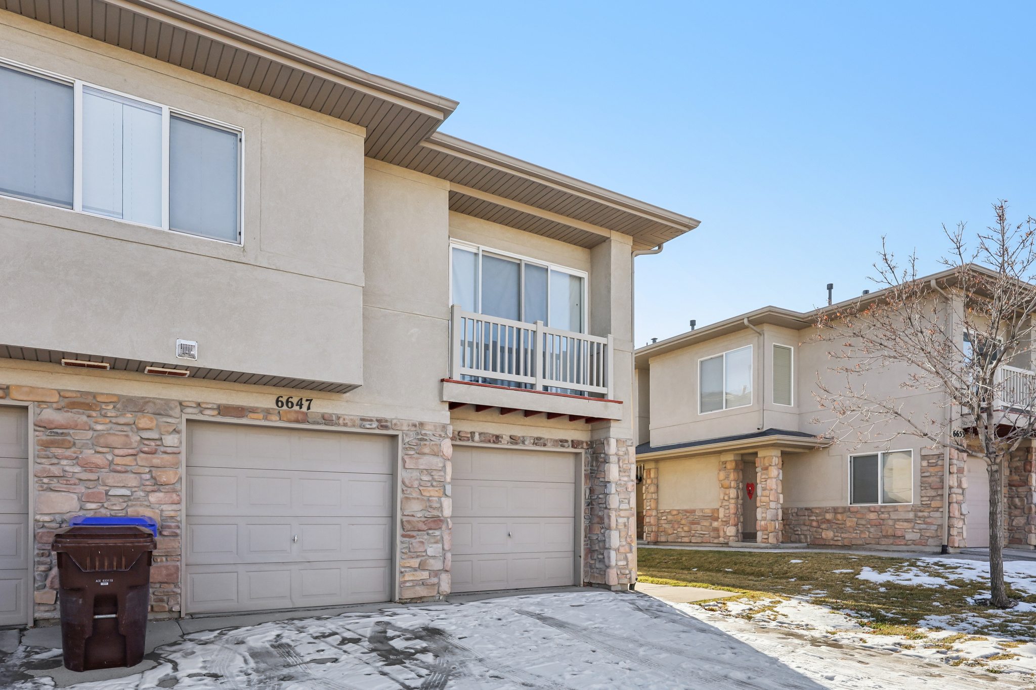 IVY SPRINGS CONDOMINIUM PHASE 4 - Residential