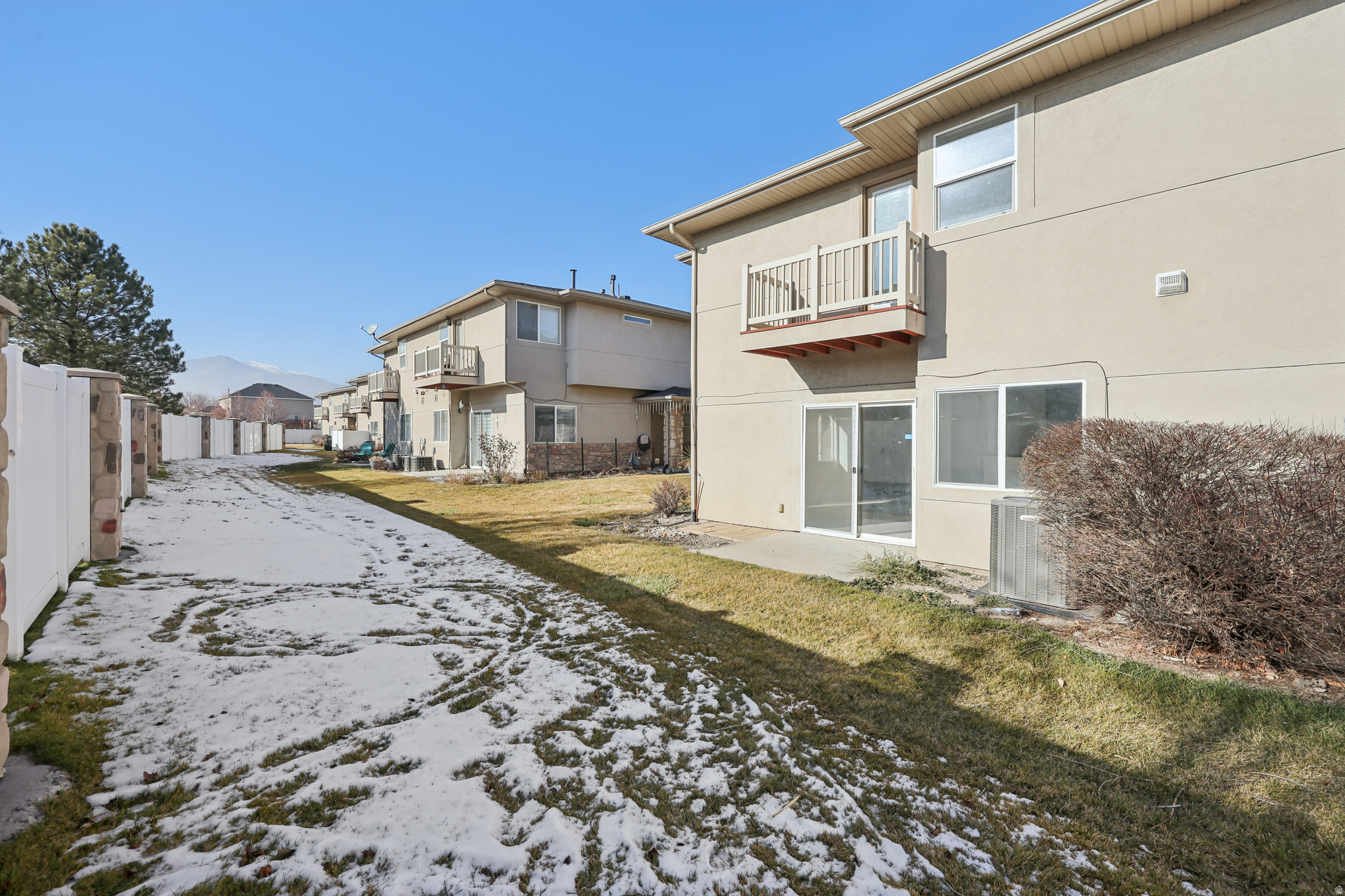 IVY SPRINGS CONDOMINIUM PHASE 4 - Residential