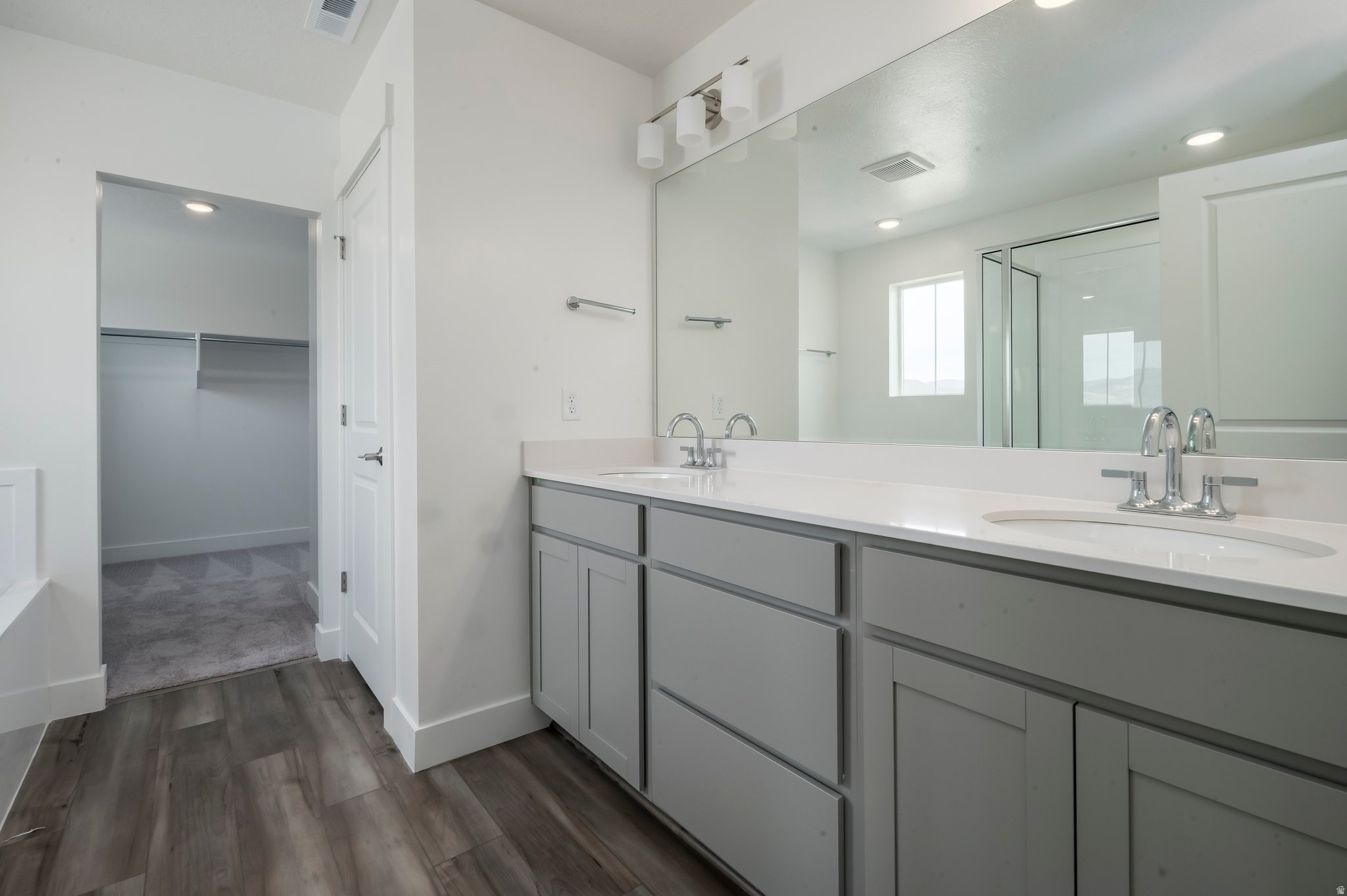 PIONEER MEADOWS - Residential