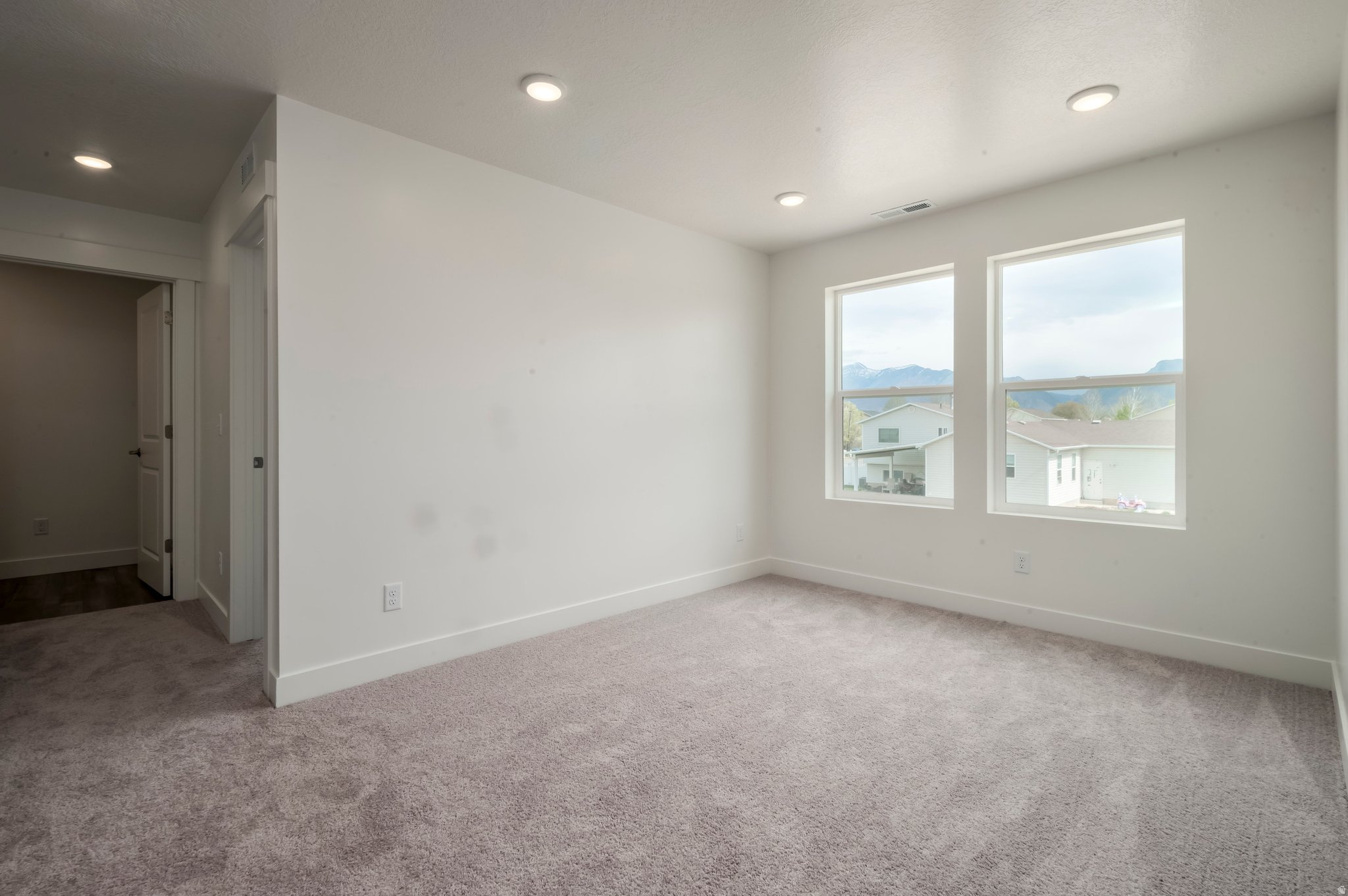 PIONEER MEADOWS - Residential