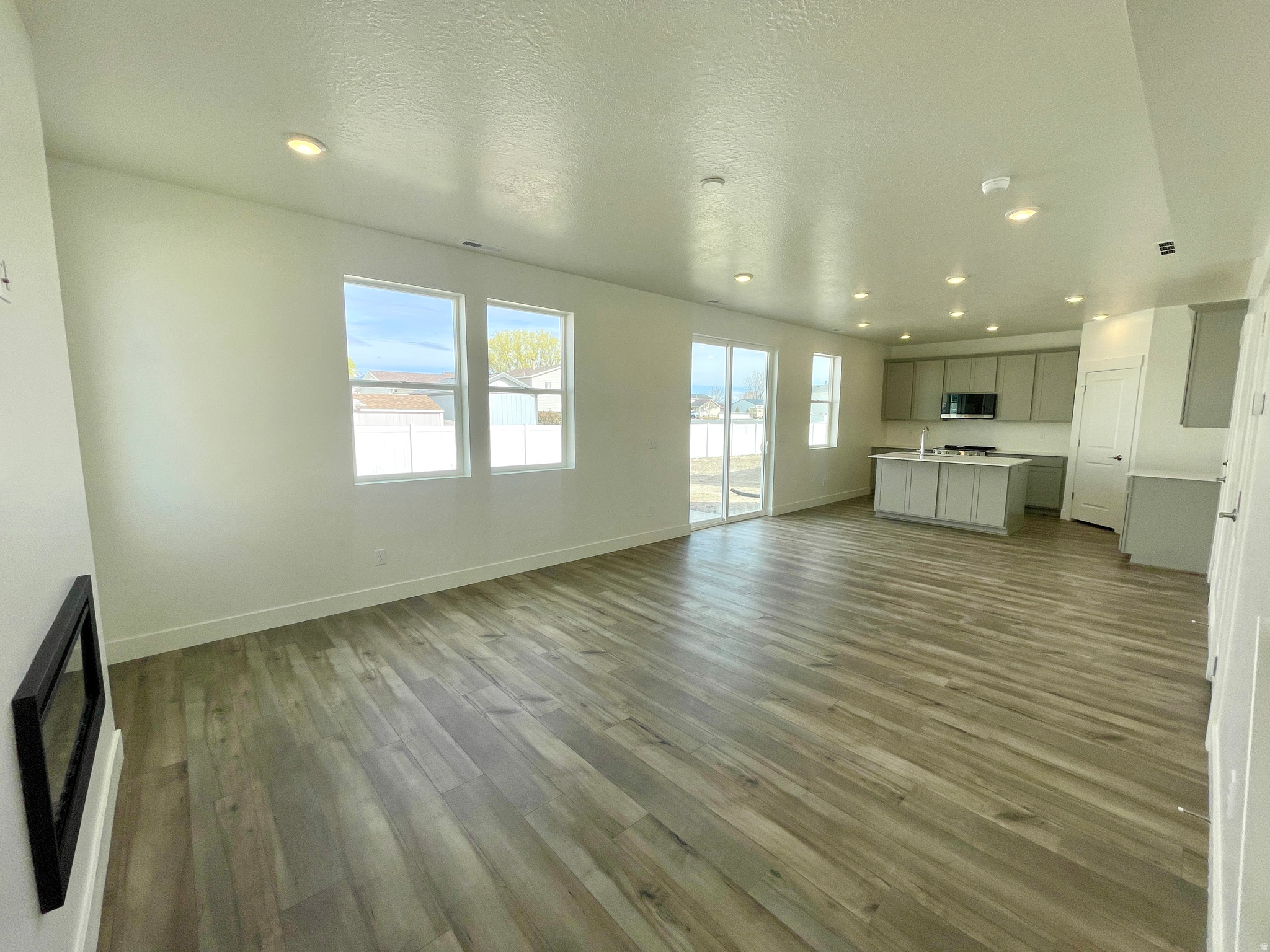 PIONEER MEADOWS - Residential