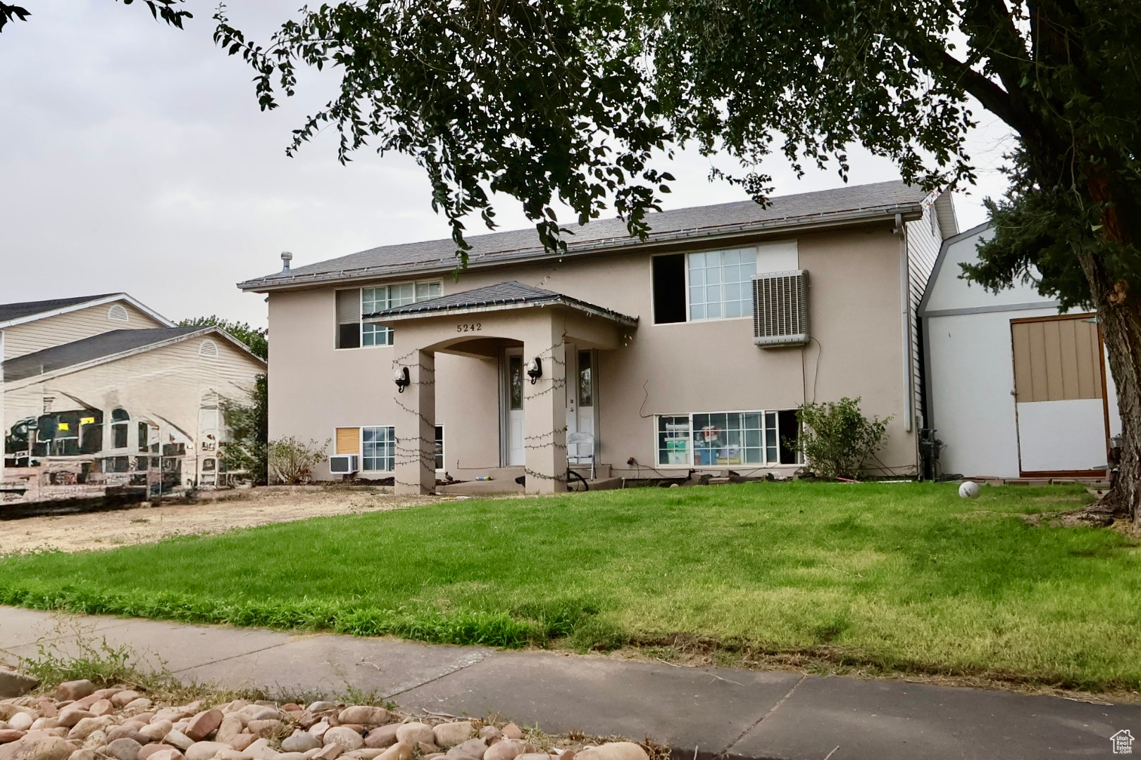 TWINS OF ARDEN - Residential