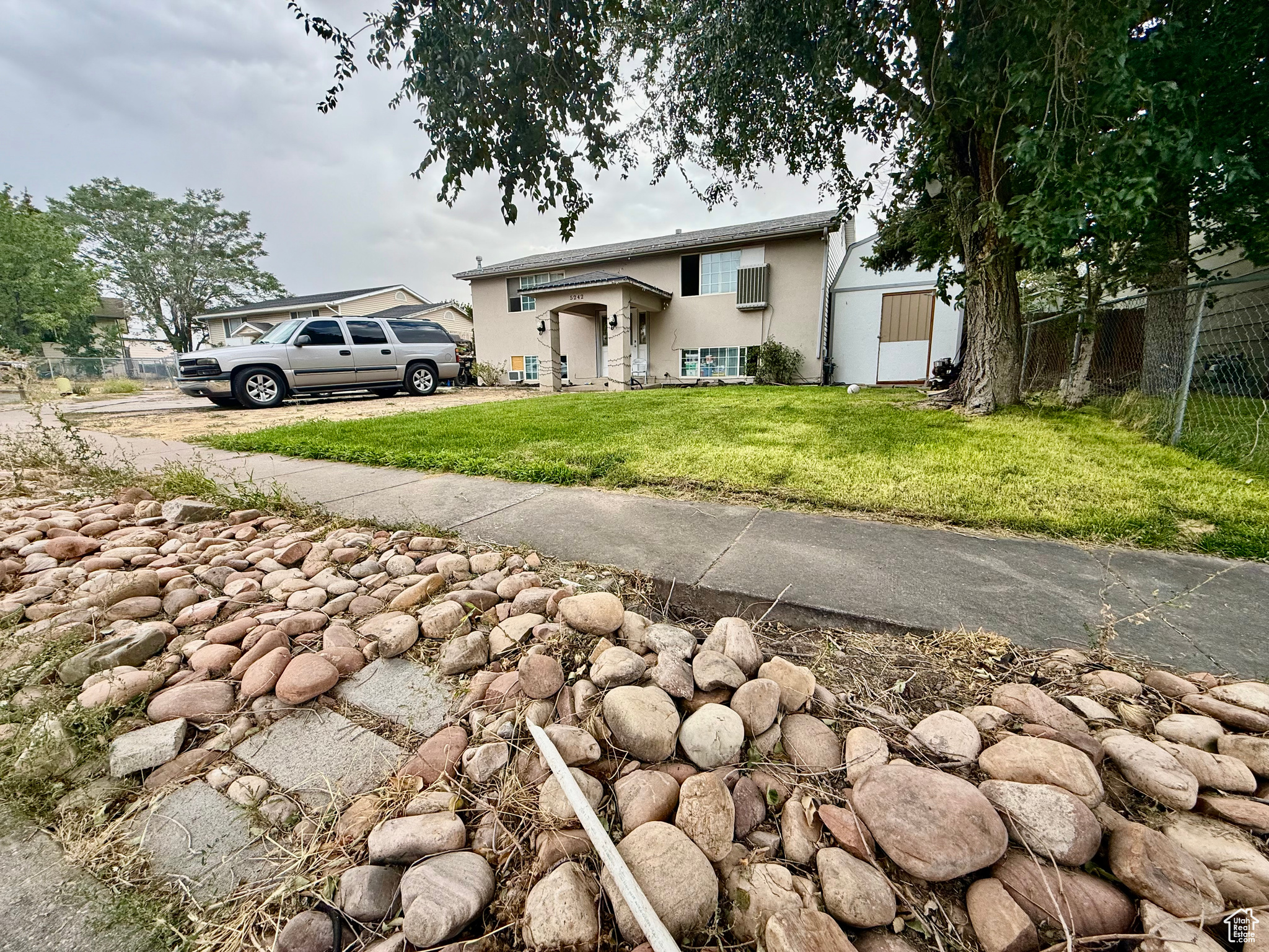 TWINS OF ARDEN - Residential