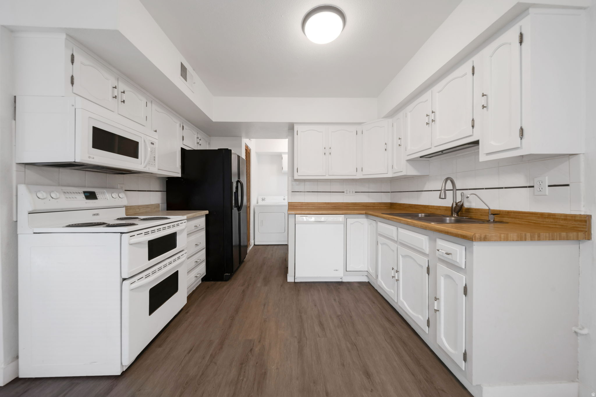 HOMESTEAD FARMS - Residential