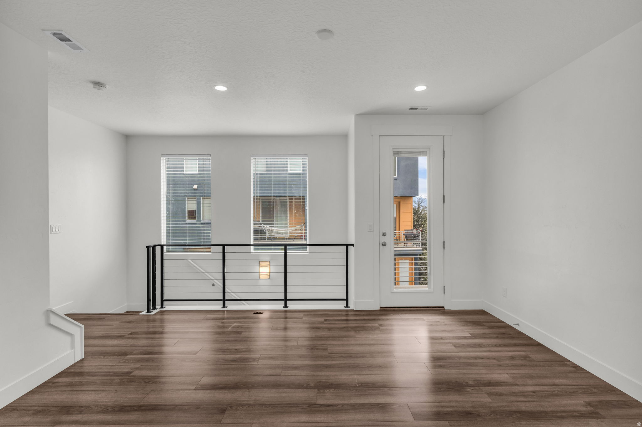 DAYBREAK - Residential