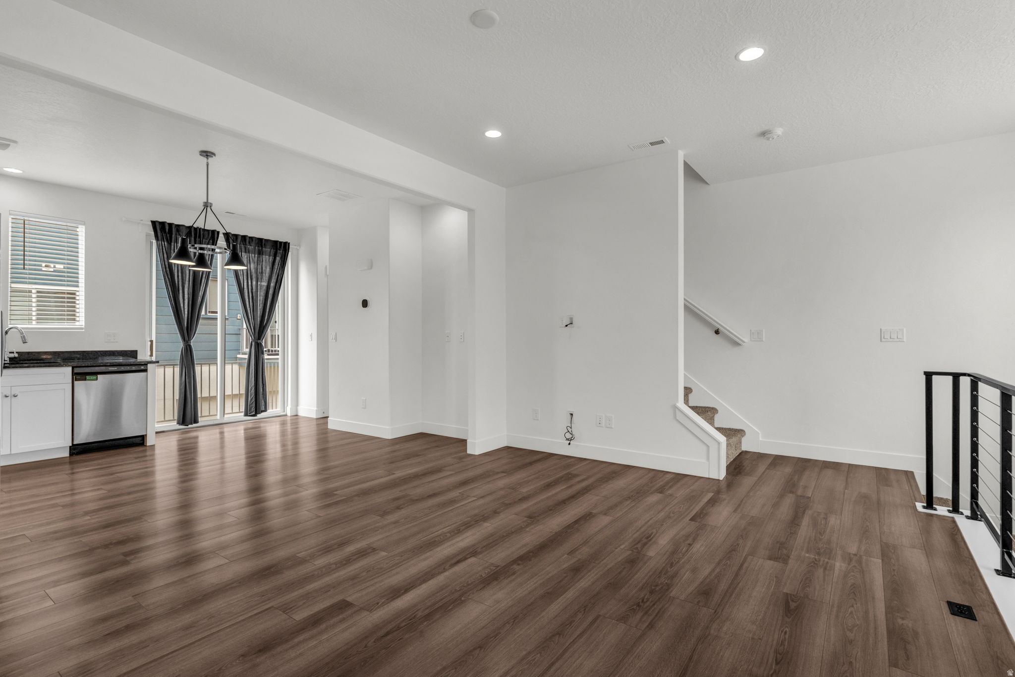 DAYBREAK - Residential