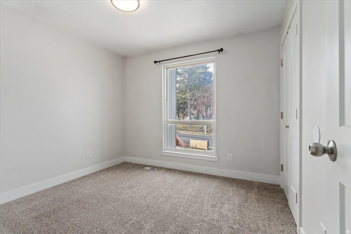 MEADOWGATE #8 - Residential