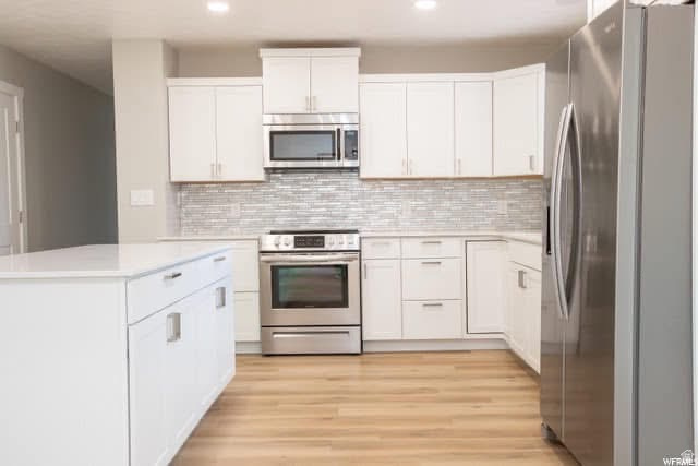 MEADOWGATE #8 - Residential