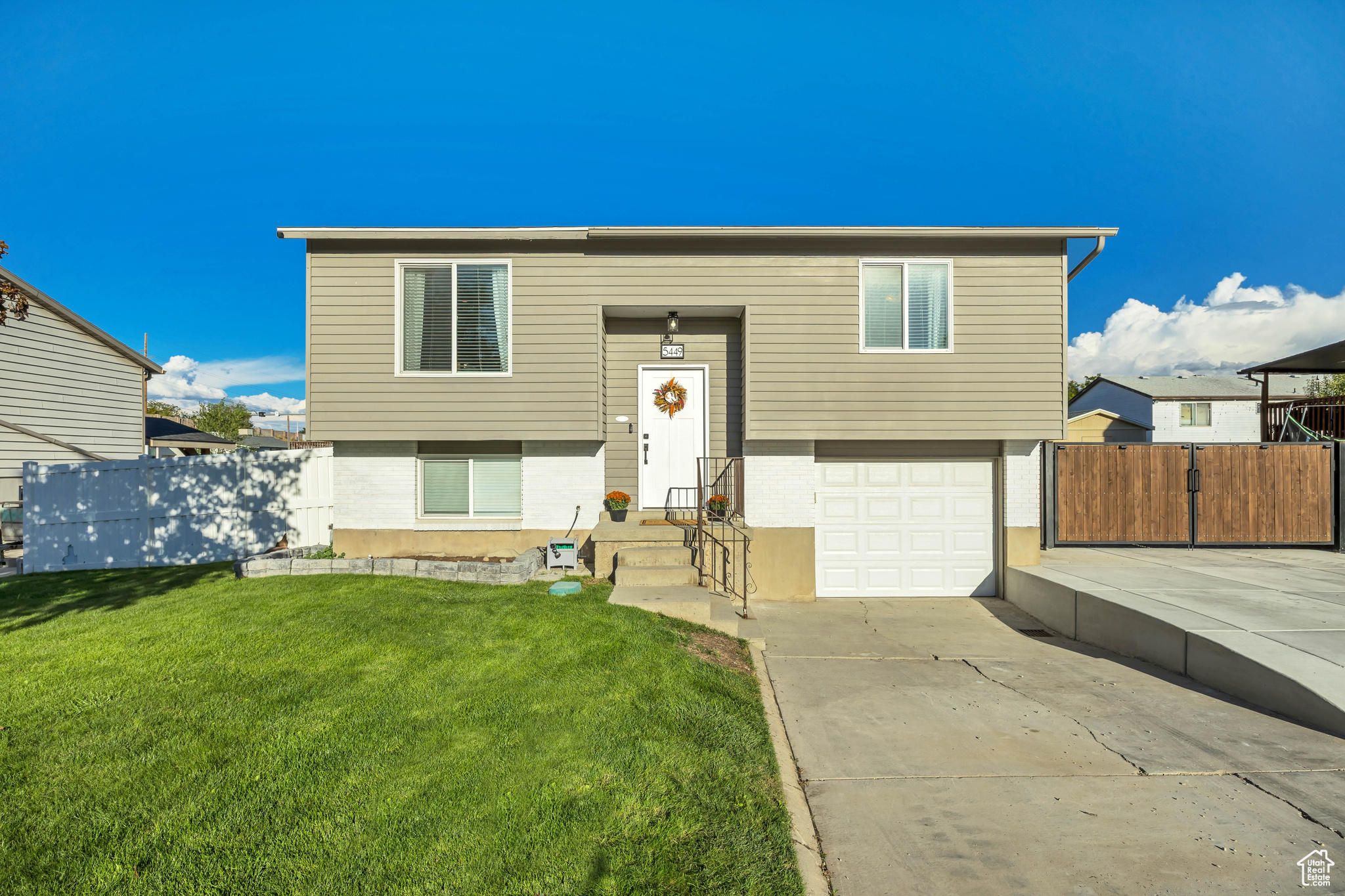 WILLOW BAY II - Residential