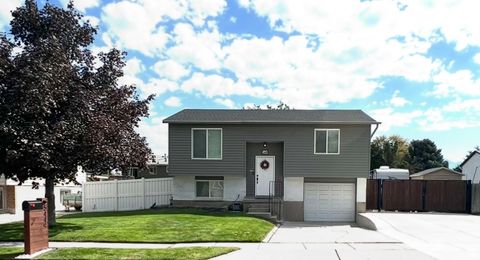 Tiny photo for 5449 S 3570 W, Taylorsville, UT 84129 (MLS # 2113275)