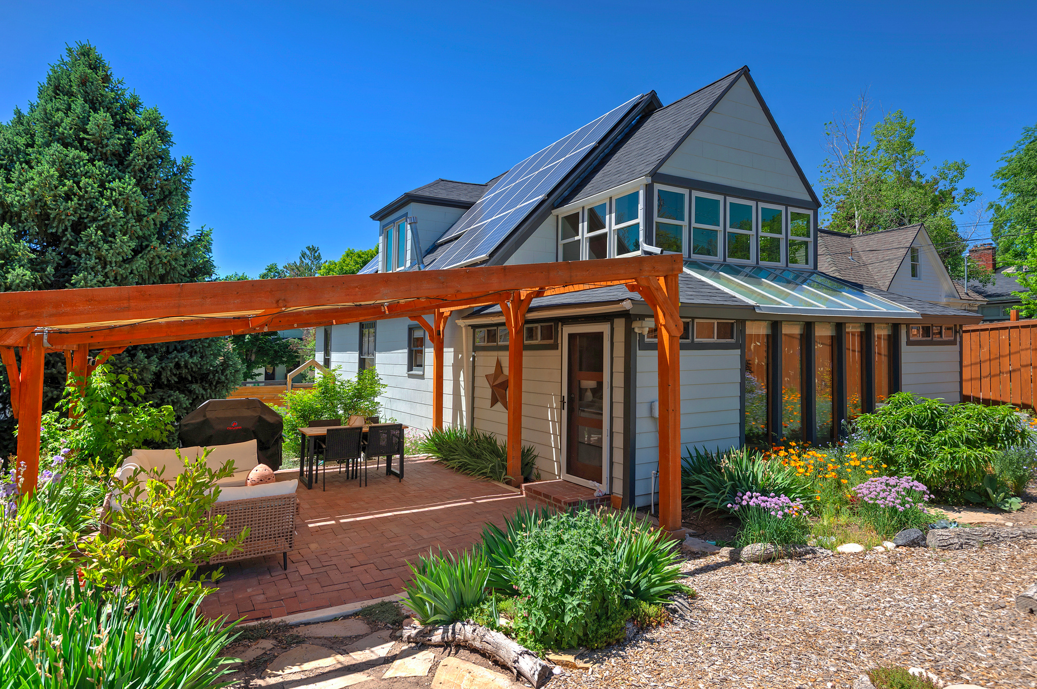 DOUGLAS PLACE - Residential