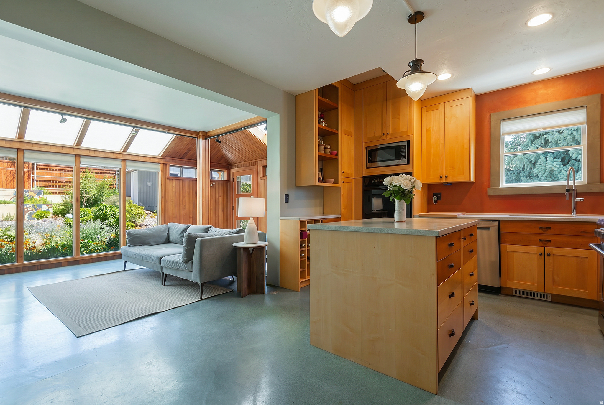 DOUGLAS PLACE - Residential
