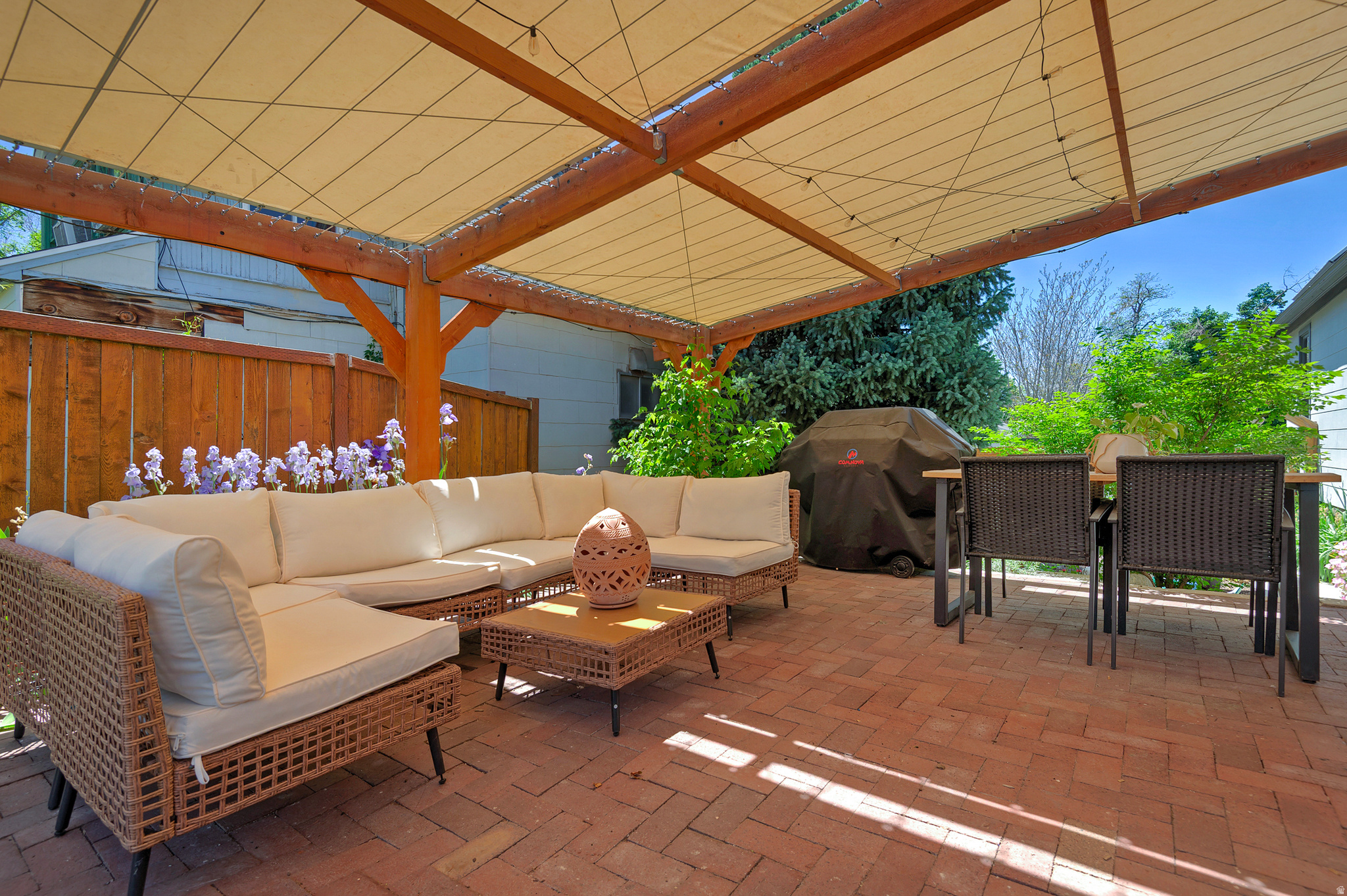 DOUGLAS PLACE - Residential