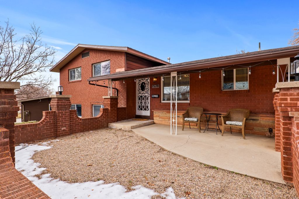 Photo of 1528 E SUNVIEW DR S, Ogden, UT 84404 (MLS # 2133192)