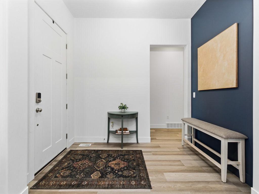 Photo of 515 N LEGEND WAY W #D, Mapleton, UT 84664 (MLS # 2150616)