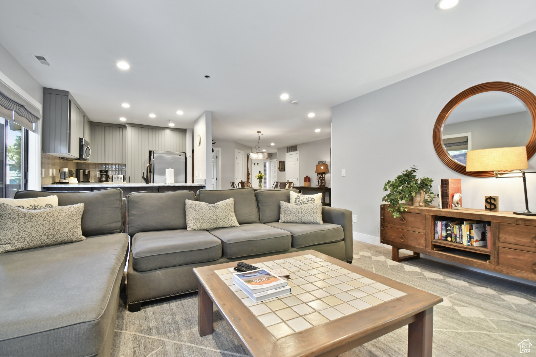 Park City, Utah 84060, United States, 2 Bedrooms Bedrooms, ,2 BathroomsBathrooms,Residential,Pending,46106