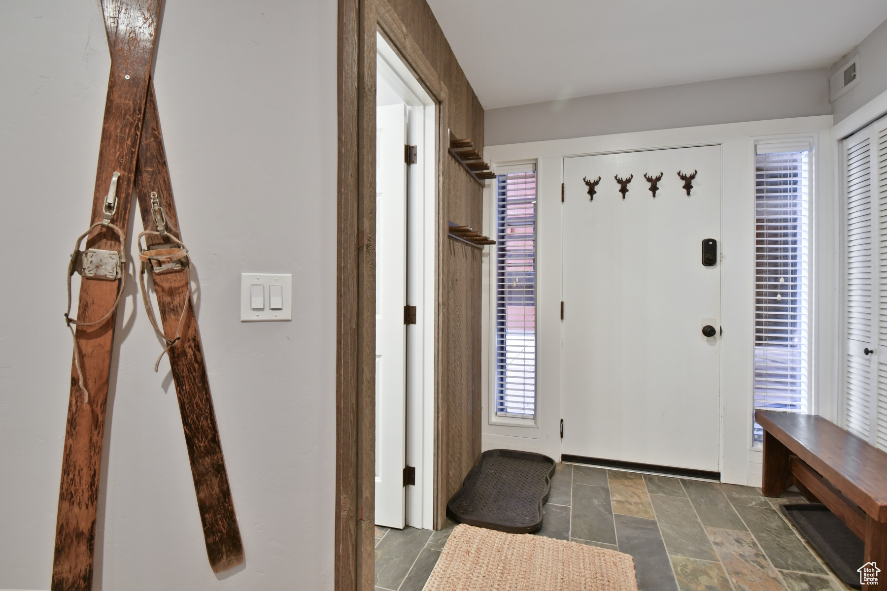 Park City, Utah 84060, United States, 2 Bedrooms Bedrooms, ,2 BathroomsBathrooms,Residential,Pending,46106