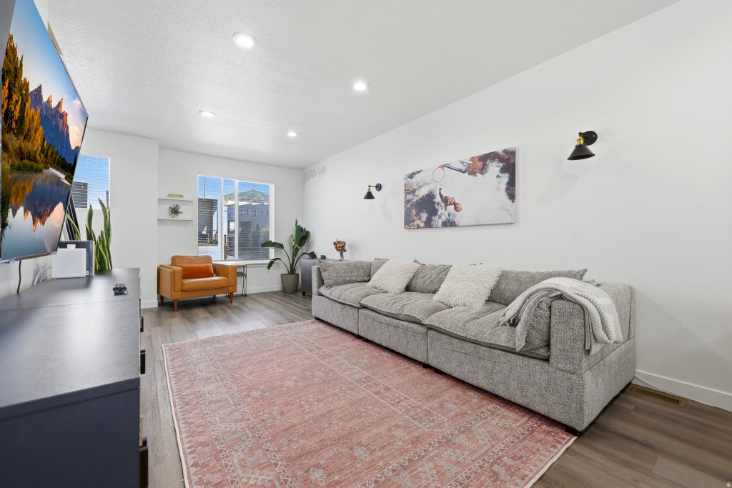 Photo of 25 E CENTER ST #83, North Salt Lake, UT 84054 (MLS # 2166195)