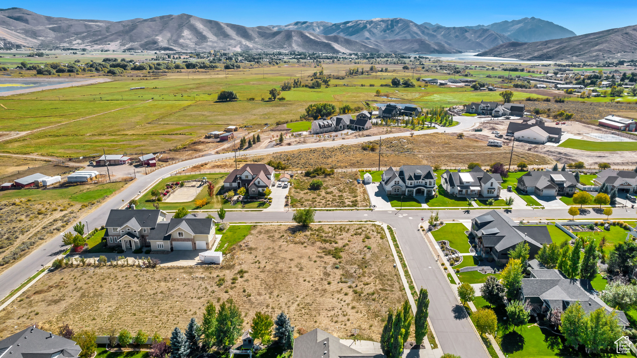 FOX POINTE SUBDIVISION - Land