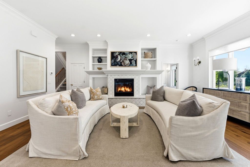 Photo of 33 W VILLAGE CIR, Midway, UT 84049 (MLS # 2154466)