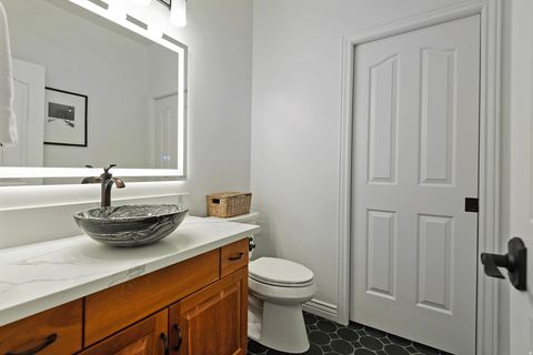 Tiny photo for 6669 S ANNE MARIE DR, Cottonwood Heights, UT 84121 (MLS # 2138085)