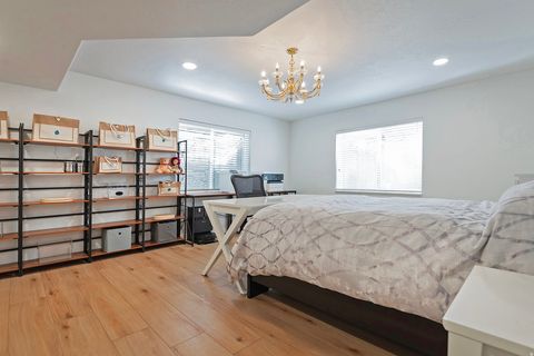 Tiny photo for 6669 S ANNE MARIE DR, Cottonwood Heights, UT 84121 (MLS # 2138085)