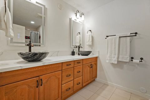 Tiny photo for 6669 S ANNE MARIE DR, Cottonwood Heights, UT 84121 (MLS # 2138085)