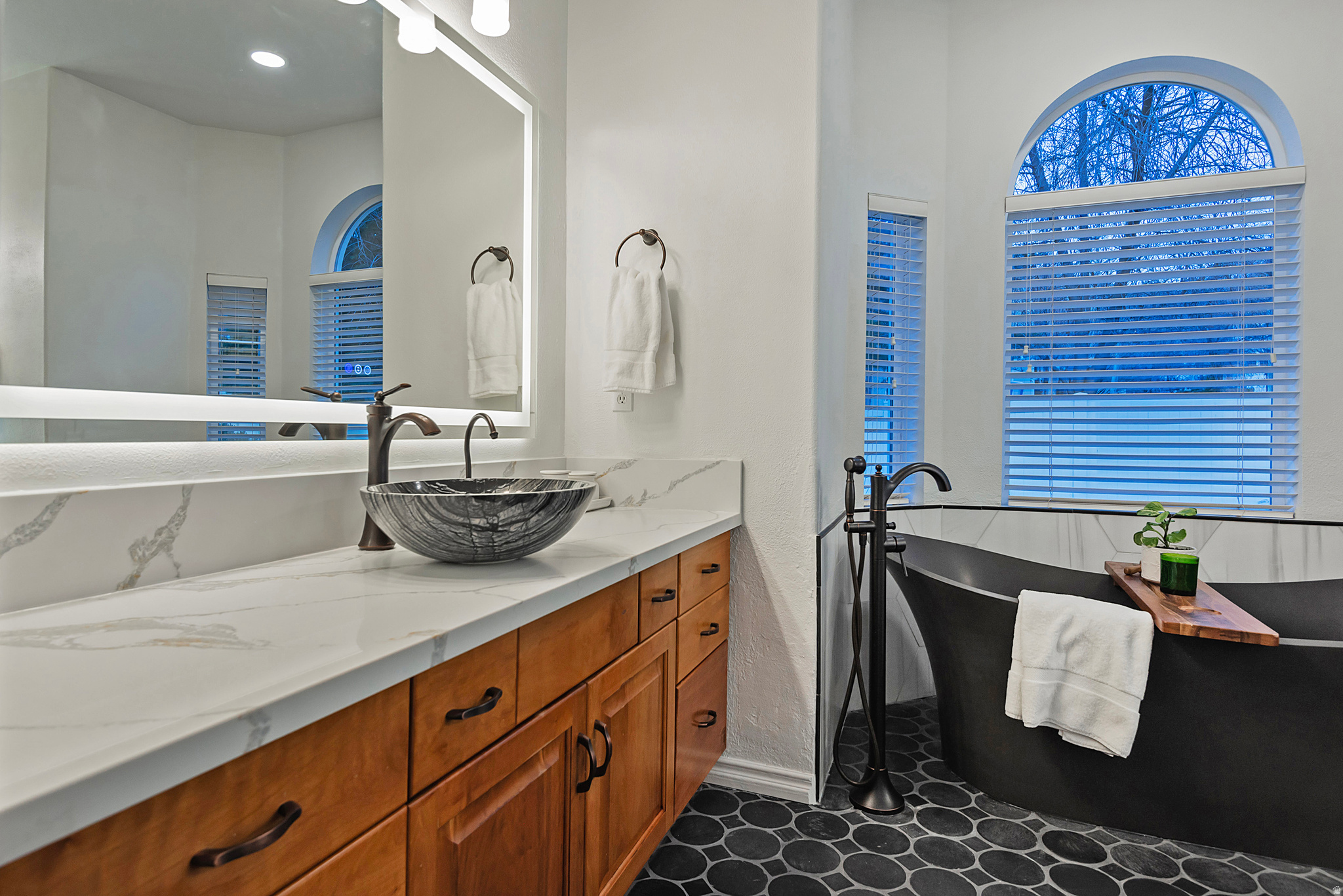 OVERLOOK AT OLD MILL - Residential