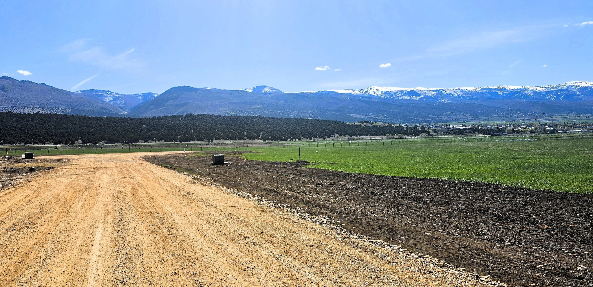 JUINPER FIELDS - Land