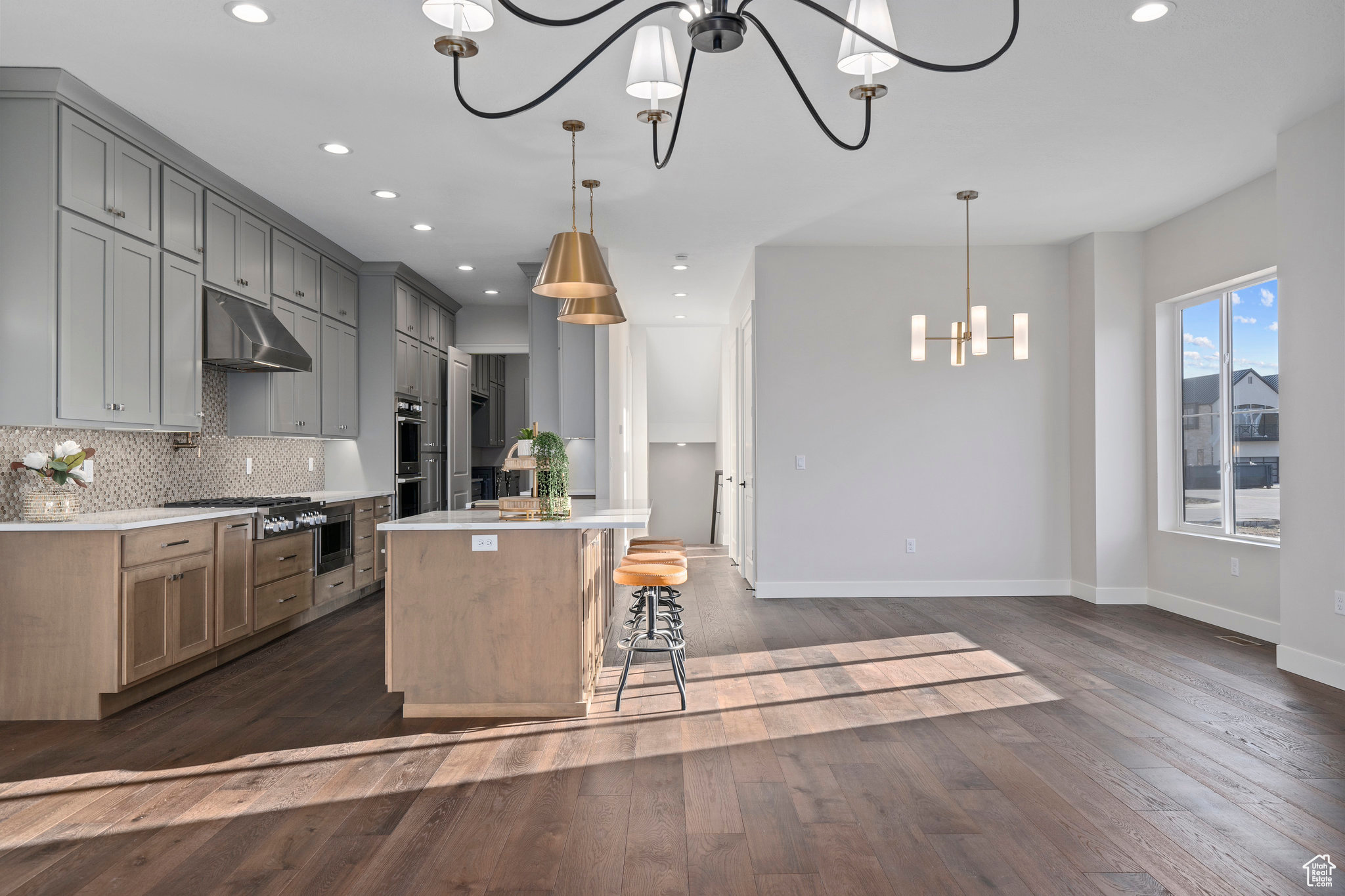 MONTDELLA - Residential Income