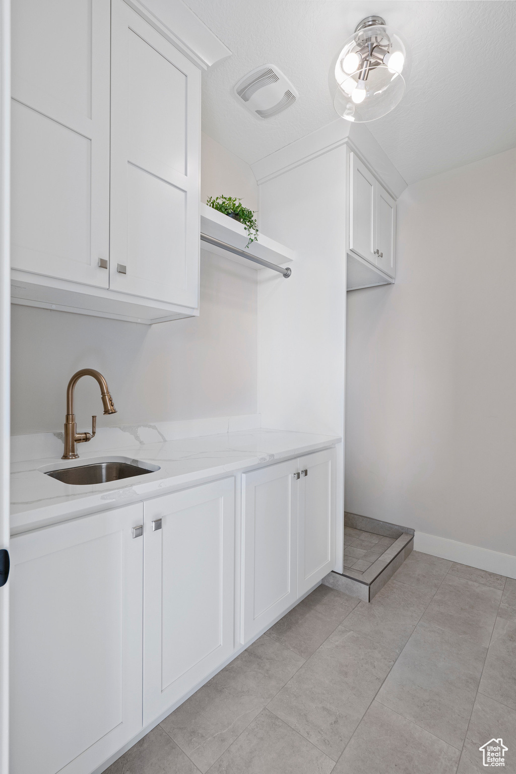 MONTDELLA - Residential Income