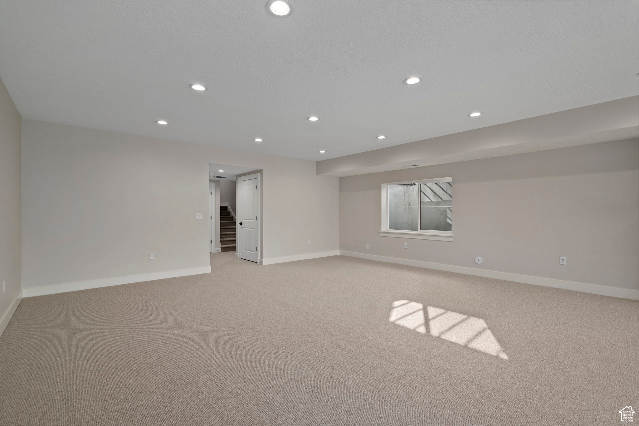 MONTDELLA - Residential Income