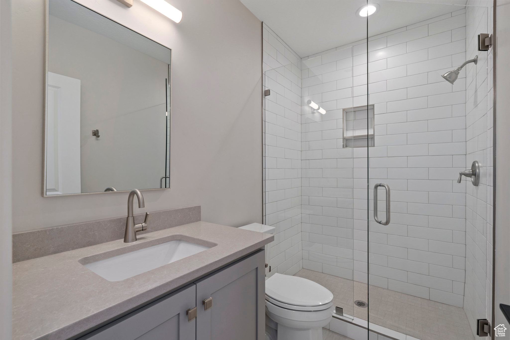 MONTDELLA - Residential Income