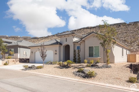 Tiny photo for 1406 N RUSTICO DR, Washington, UT 84780 (MLS # 2189945)