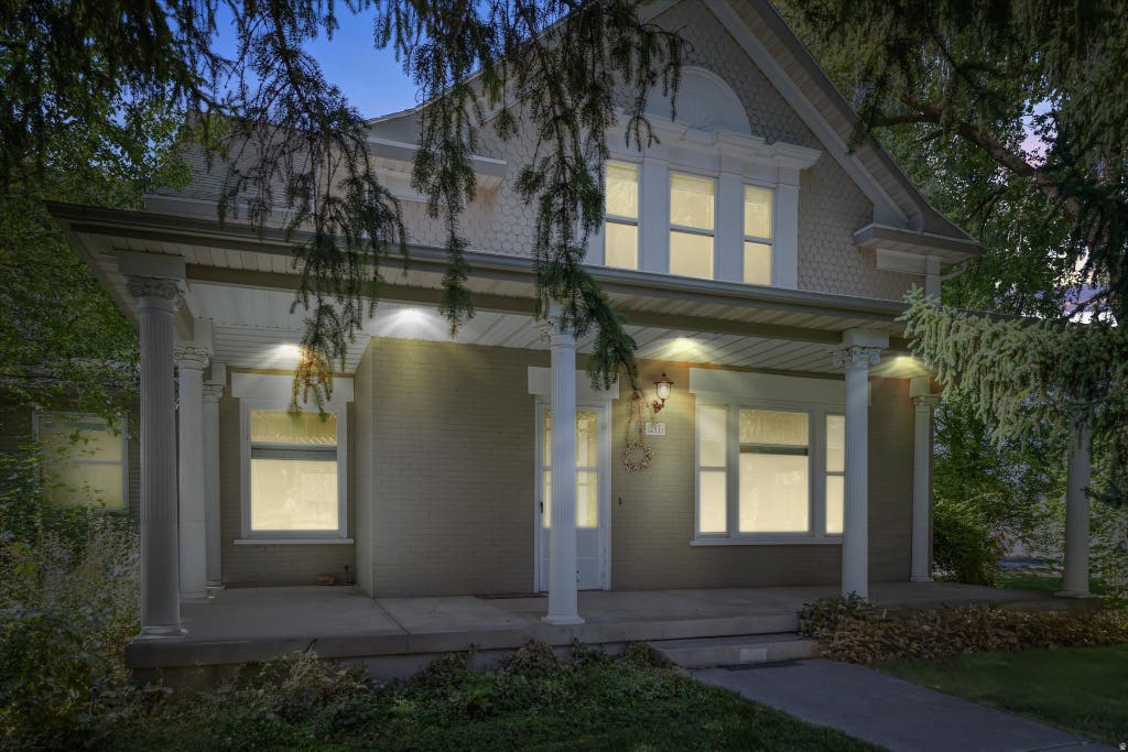 Photo of 291 N MAIN ST, Hyde Park, UT 84318 (MLS # 2176935)