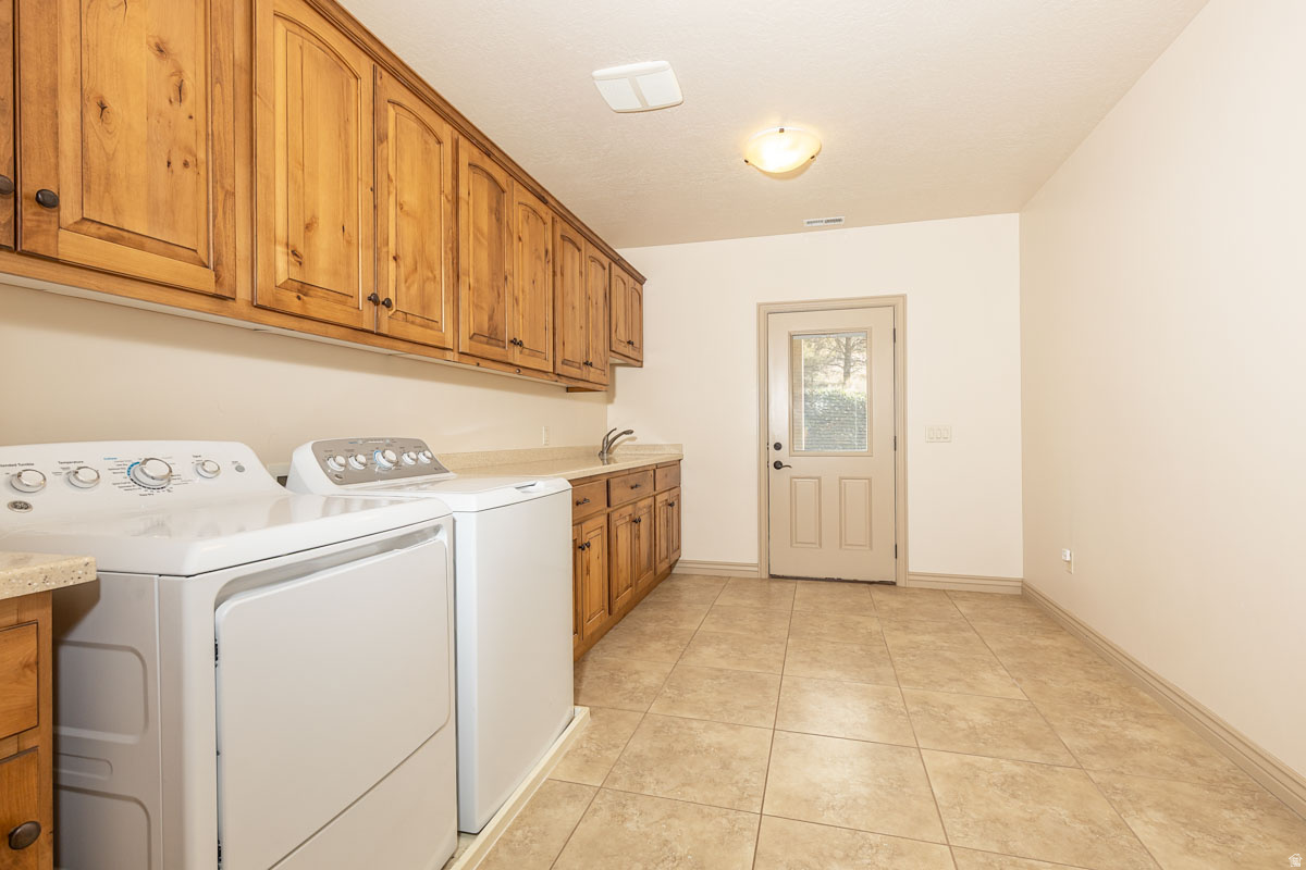 FIDDLERS CANYON SUBDIVISION - Residential